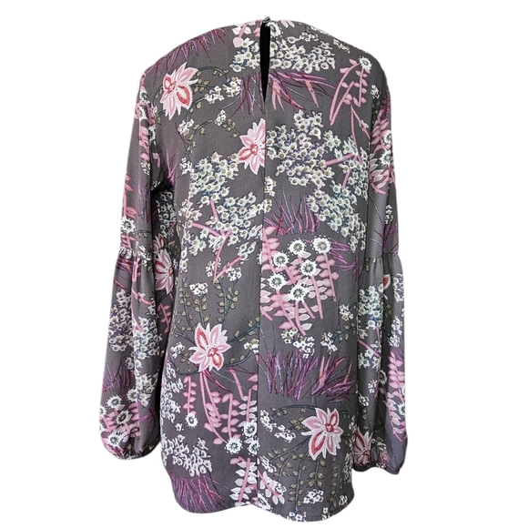 LOFT Floral Bell Sleeve Keyhole Blouse - Size XS - Picture 2 of 4